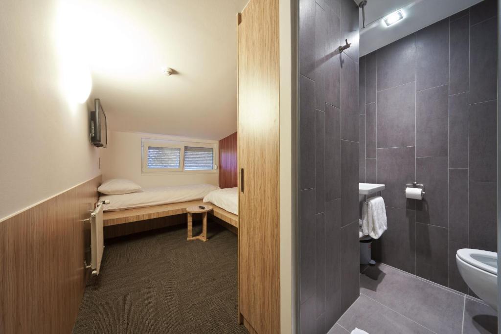 Hotel Bit Center 2*
